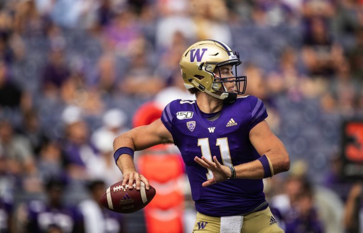 Huskies Extend Scholarship Offer to Ohio Quarterback Sports