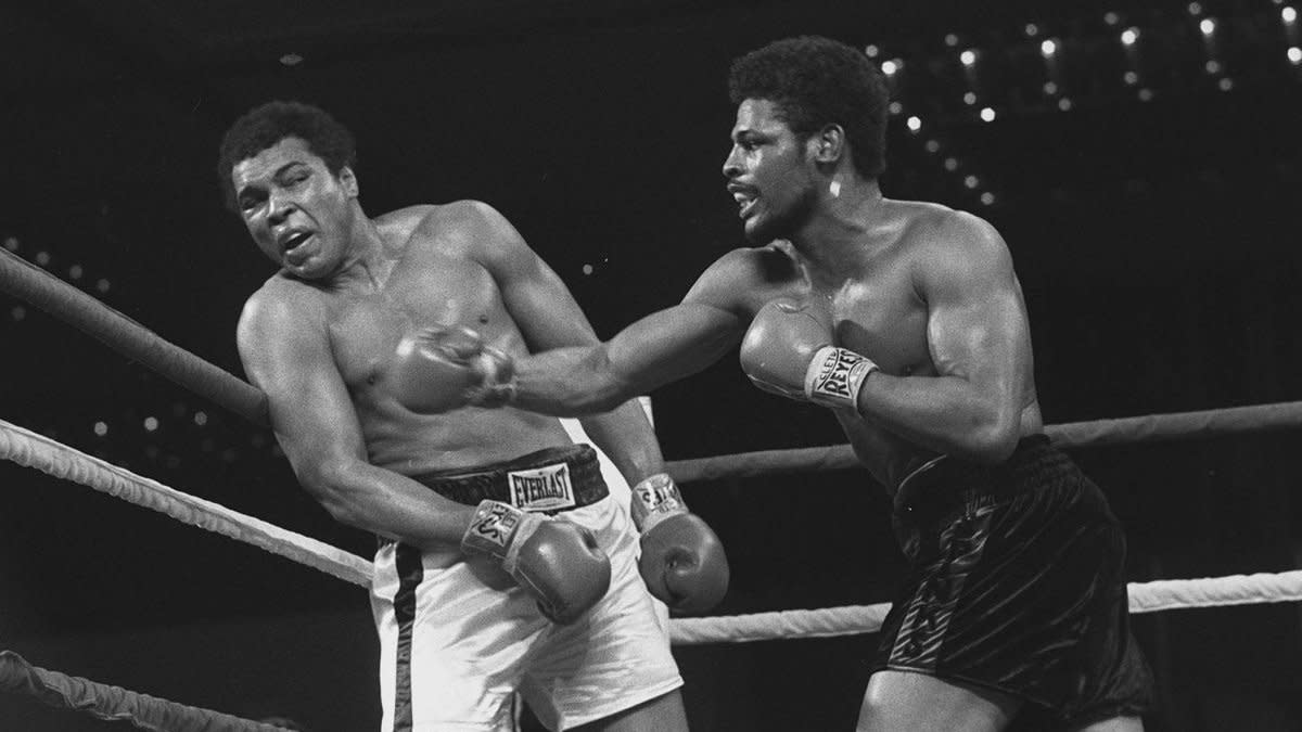 Leon Spinks: Former heavyweight champ, who beat Ali, dies at 67