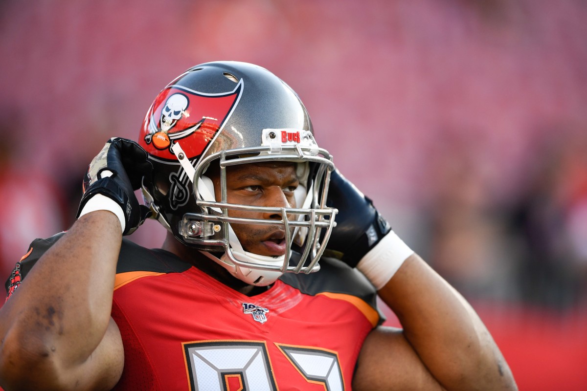 Tampa Bay Buccaneers tackle Ndamukong Suh almost signed with New York Jets  - Sports Illustrated New York Jets News, Analysis and More