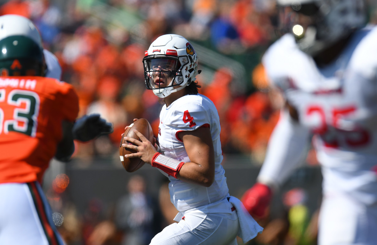 Brady Davis - Quarterback Illinois State Redbirds 2021 NFL Draft Scouting  Report - Visit NFL Draft on Sports Illustrated, the latest news coverage,  with rankings for NFL Draft prospects, College Football, Dynasty and Devy  Fantasy Football.