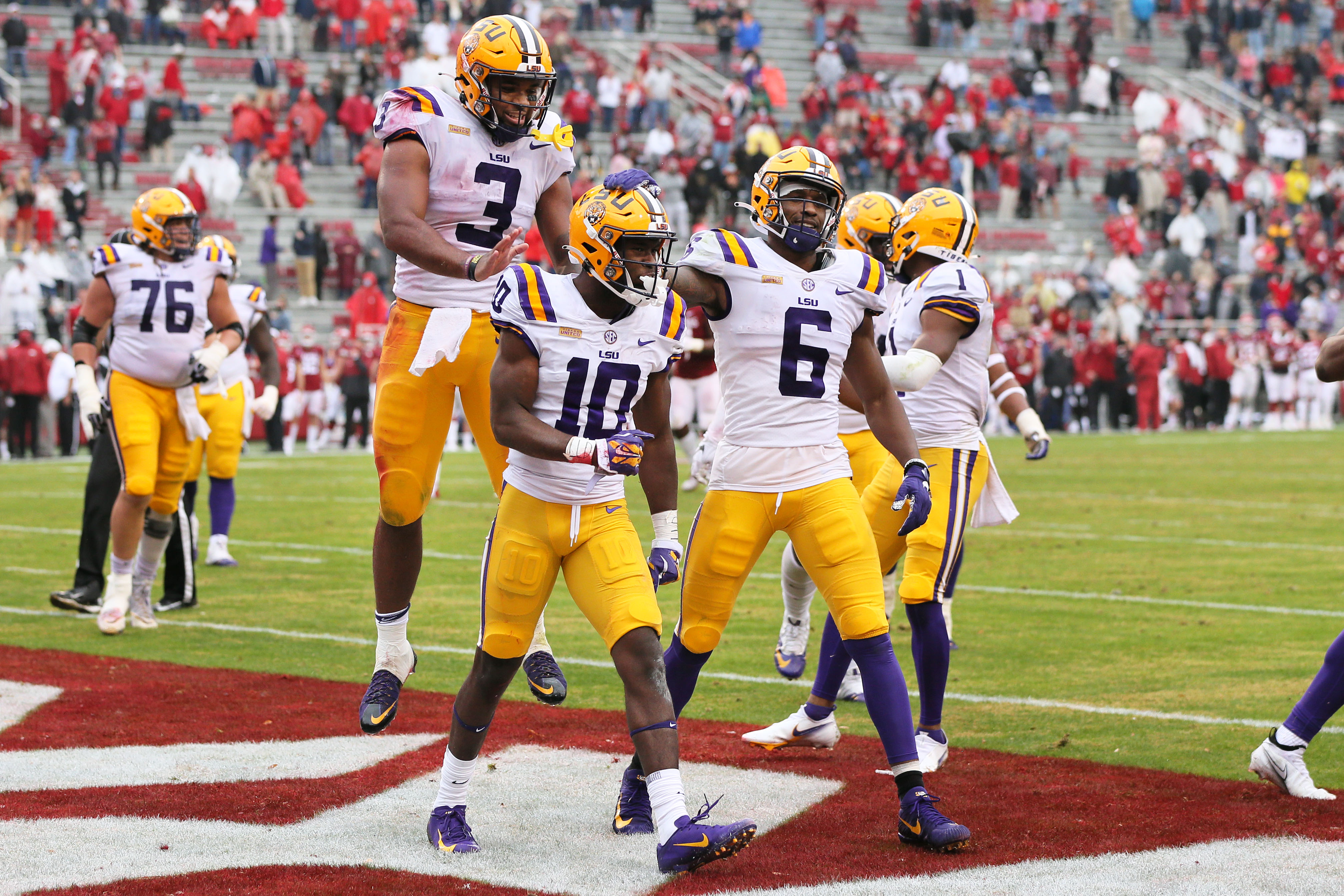 A Look at LSU Football's 2021 Offseason Depth Chart Wide Receivers