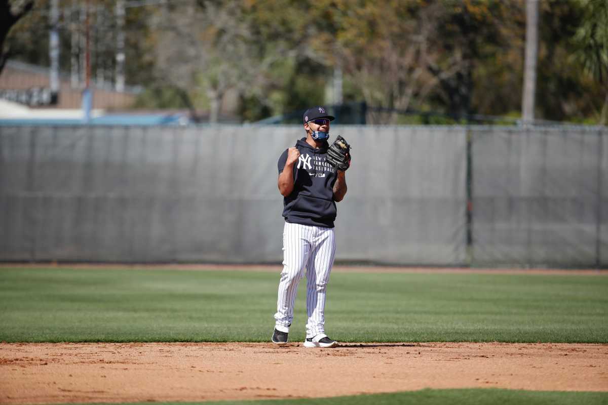 Gleyber Torres: Yankees shortstop uses glasses for good luck - Sports  Illustrated NY Yankees News, Analysis and More