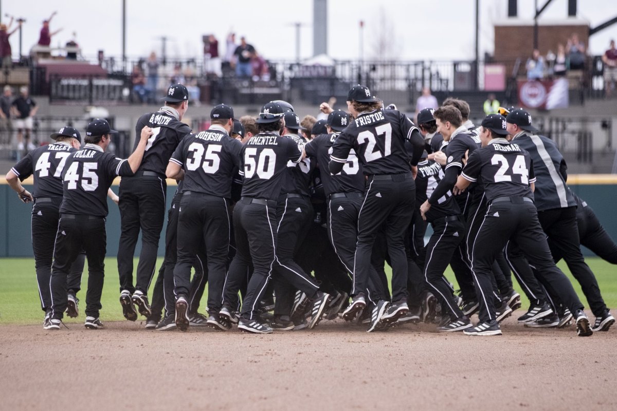 What a Walk-Off Win  Mississippi State University