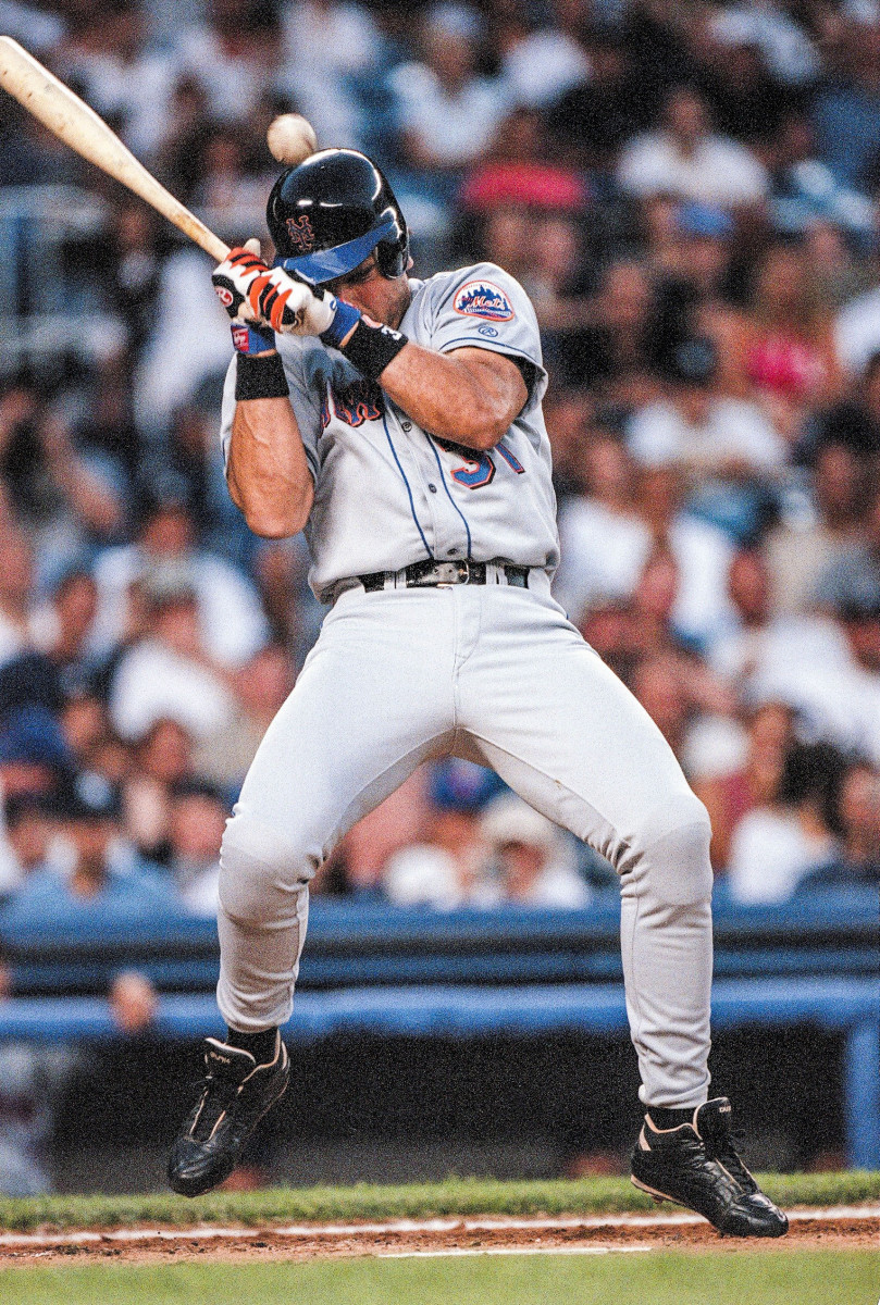 Mets Catcher Mike Piazza Opens Up About Gay Rumors & Steroids In New Memoir
