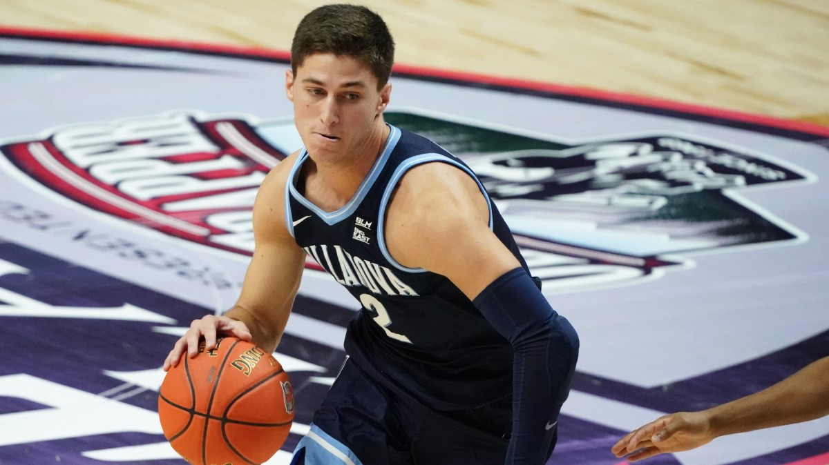 Collin Gillespie injury Villanova PG out for season with torn MCL