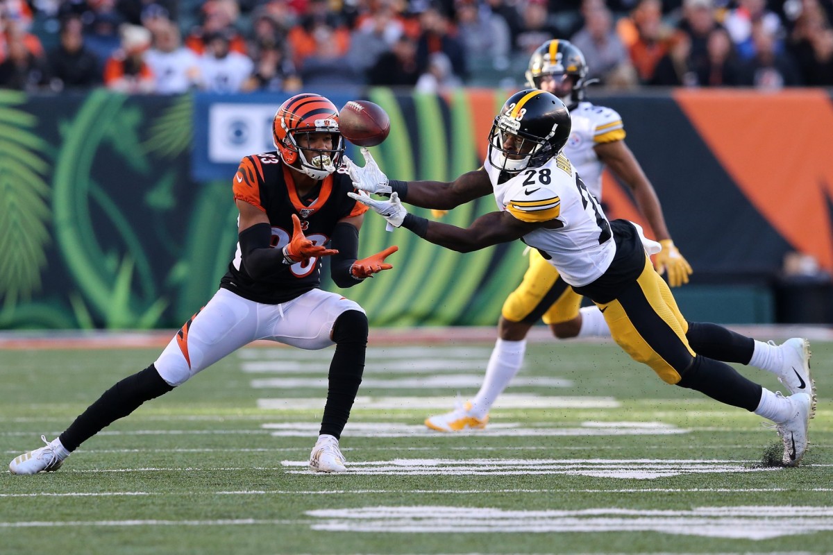 Mike Hilton Recruiting Players to Cincinnati Bengals, Eyes New England  Patriots Star J.C. Jackson - Sports Illustrated Cincinnati Bengals News,  Analysis and More