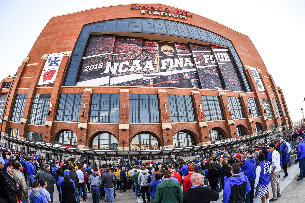 Lucas Oil Stadium in Indianapolis hosted the 2015 Final Four.