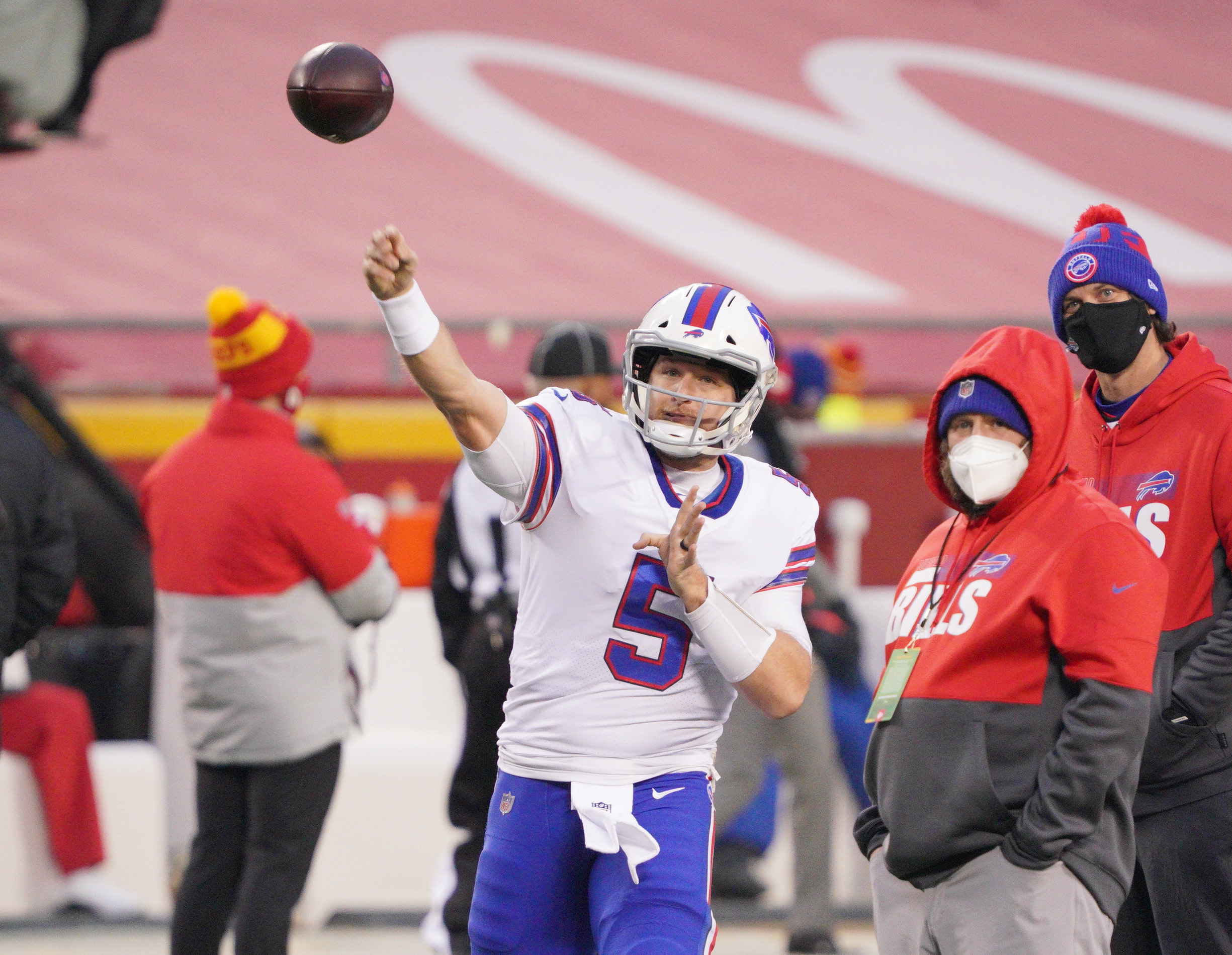 Around The NFL on X: Bills part ways with QB Matt Barkley on final day of  cuts   / X