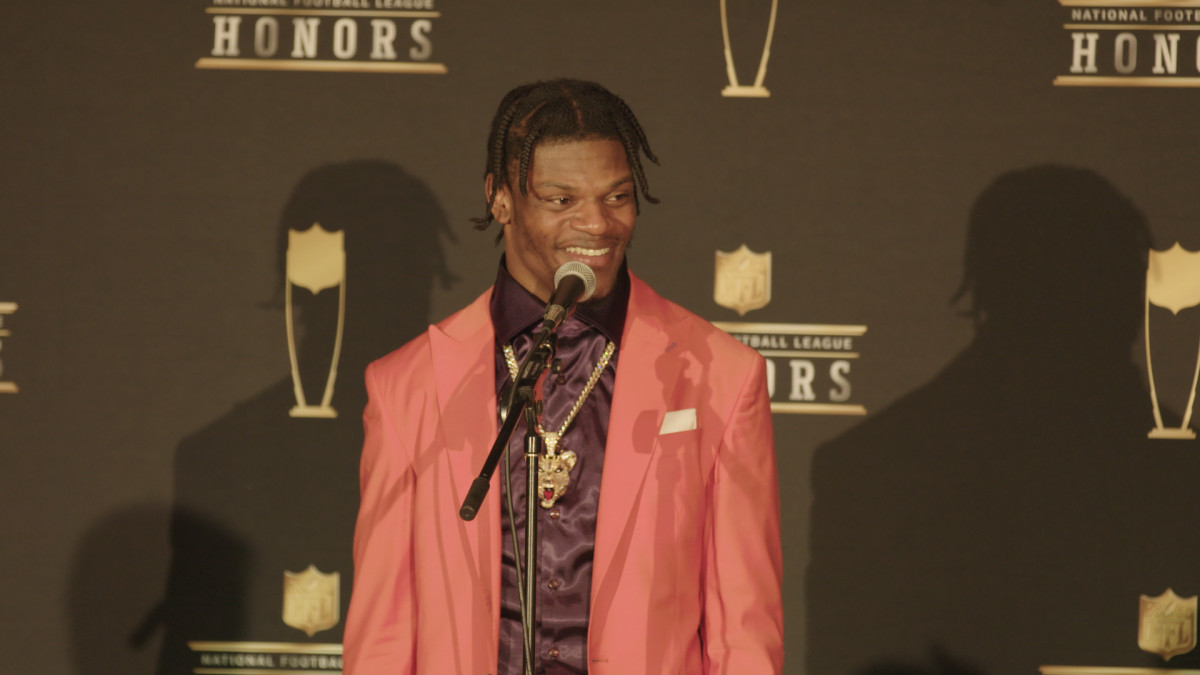 Lamar Jackson Named Mvp And Stephon Gilmore Wins Dpoy At Nfl