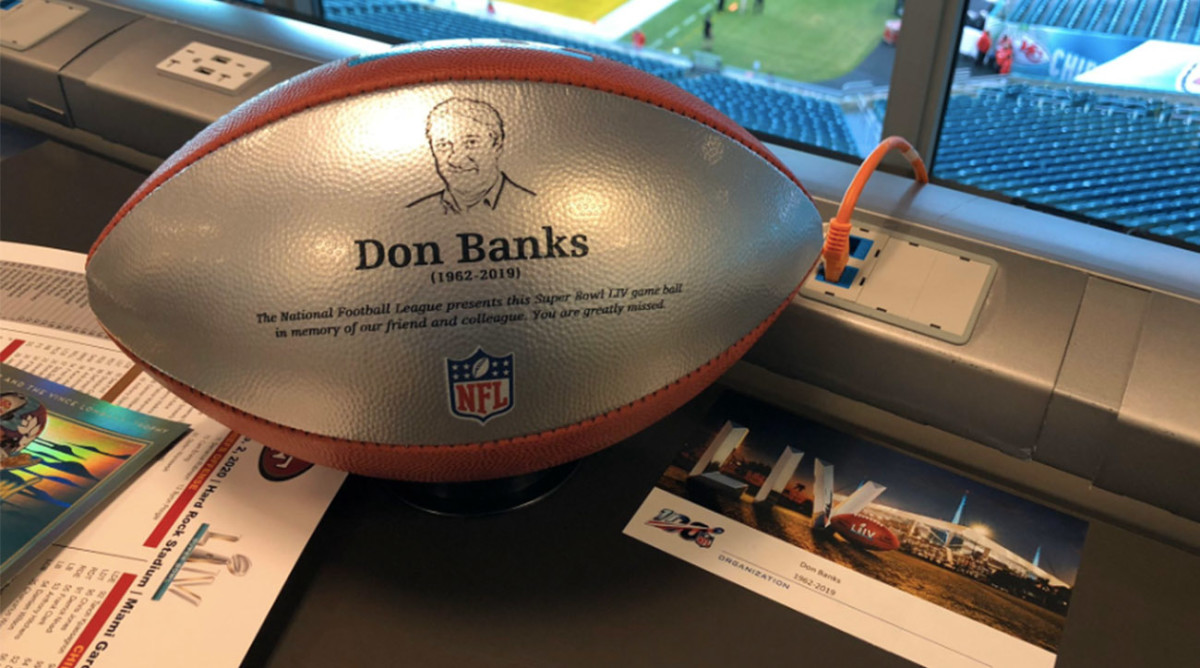 Former SI writer Don Banks is now publishing his column on the Patriots' official  website