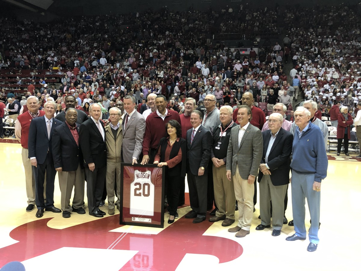 Wendell Hudson ceremony-No. 20 unveiled at Coleman Coliseum - Sports ...