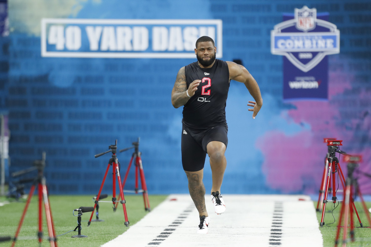 Khalil Davis Runs 4.75 Second 40-Yard Dash at Combine