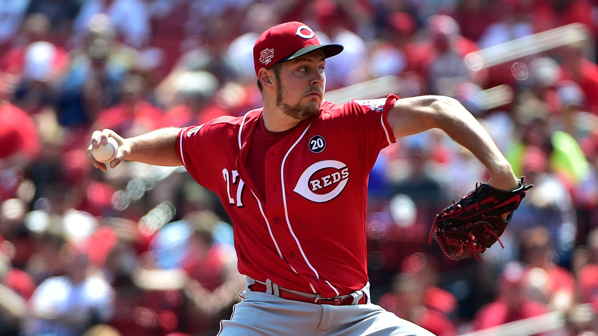 Cincinnati Reds's Trevor Bauer tells batters what he's pitching, no sign  stealing needed