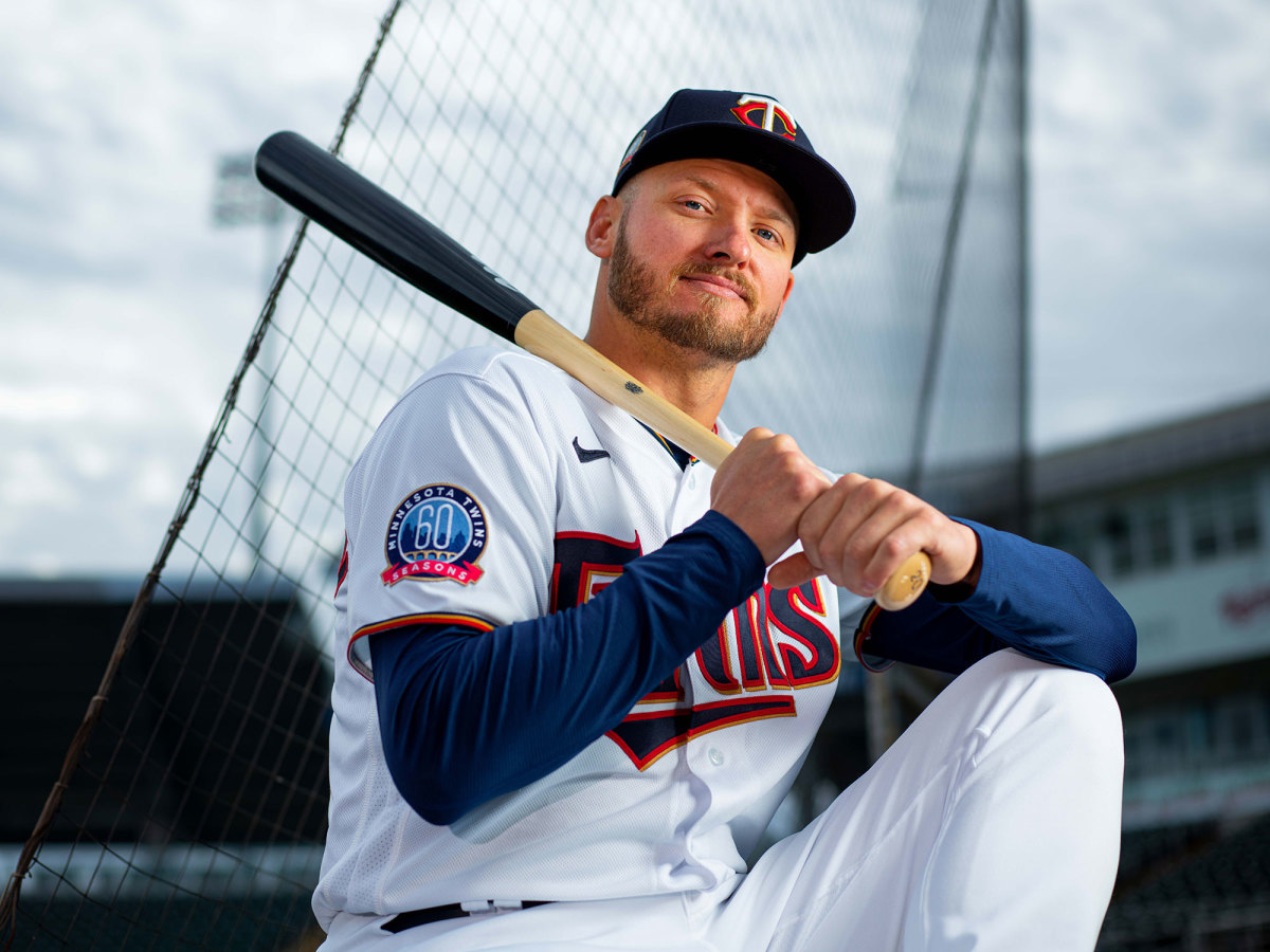 Josh Donaldson homers against his old team as Twins overpower Blue