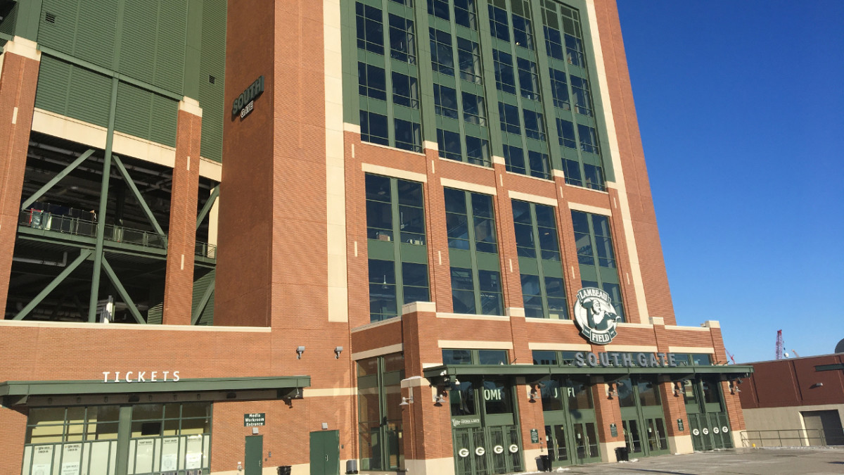 Green Bay Packers extend deadline to pay for season tickets