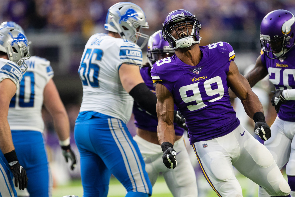 Vikings Salary Cap Space Restructuring Danielle Hunter's Contract