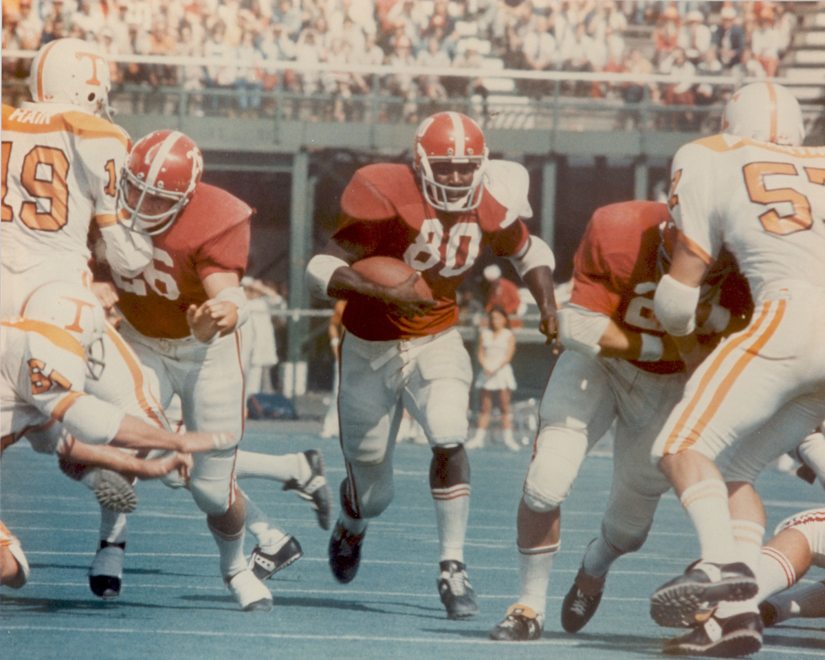 Star athletes at University of Alabama, University of Texas