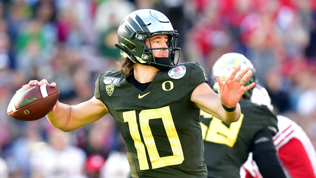 Oregon's Justin Herbert Ranked 1st Ahead of LSU's Joe Burrow by Anonymous  Scout, News, Scores, Highlights, Stats, and Rumors