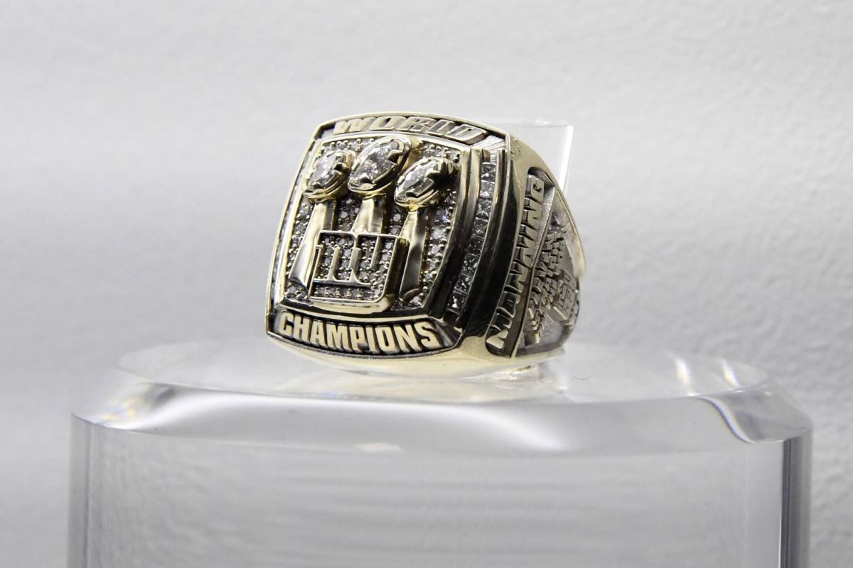 Patriots fan stole dozens of the Giants' Super Bowl XLII rings