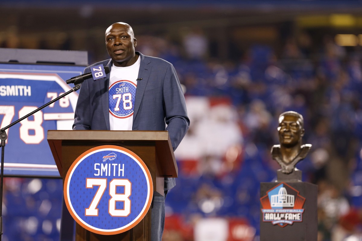 Miller enlists Hall of Famers Smith, Sapp for summit Visit NFL Draft