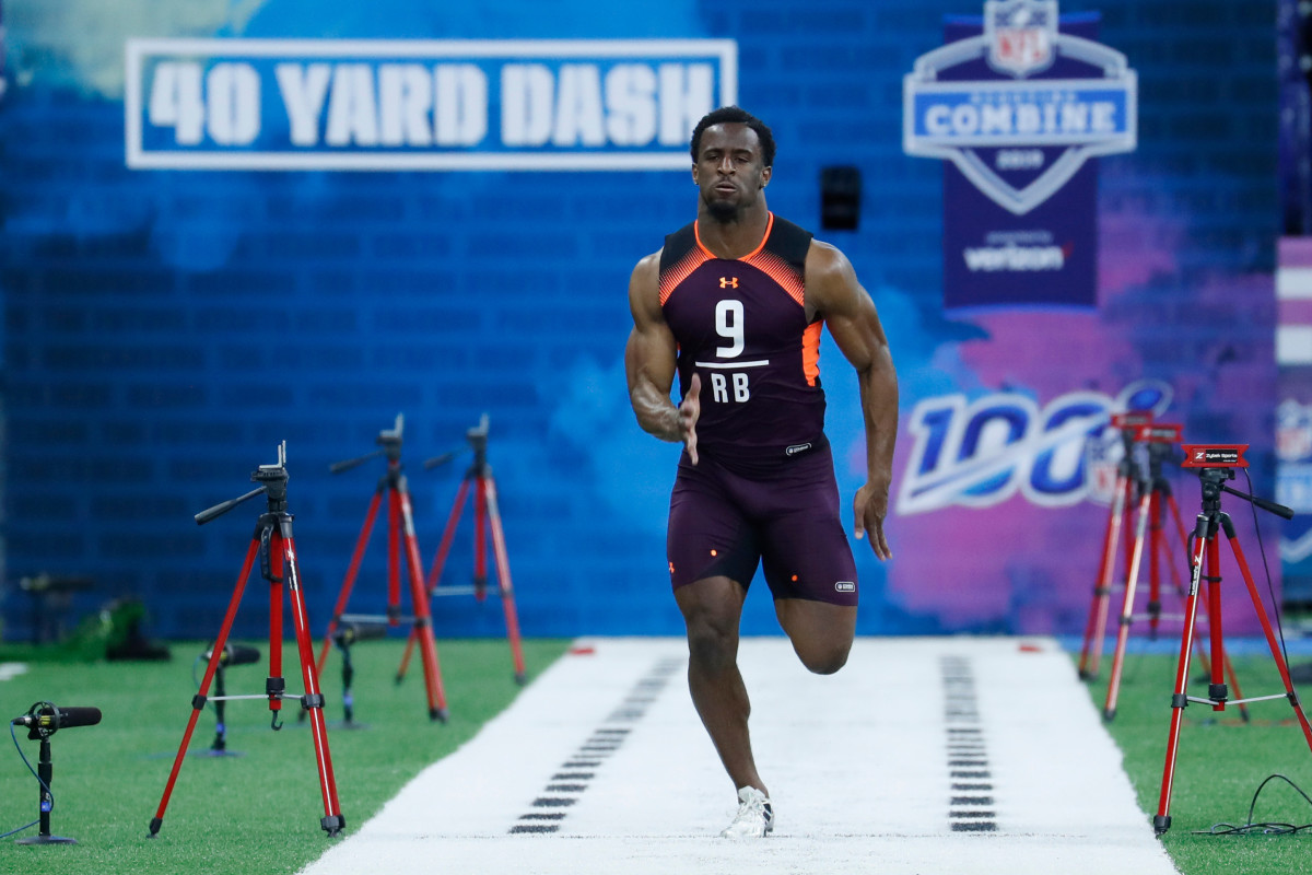 Achane has fastest 40-yard time among RBs at NFL combine