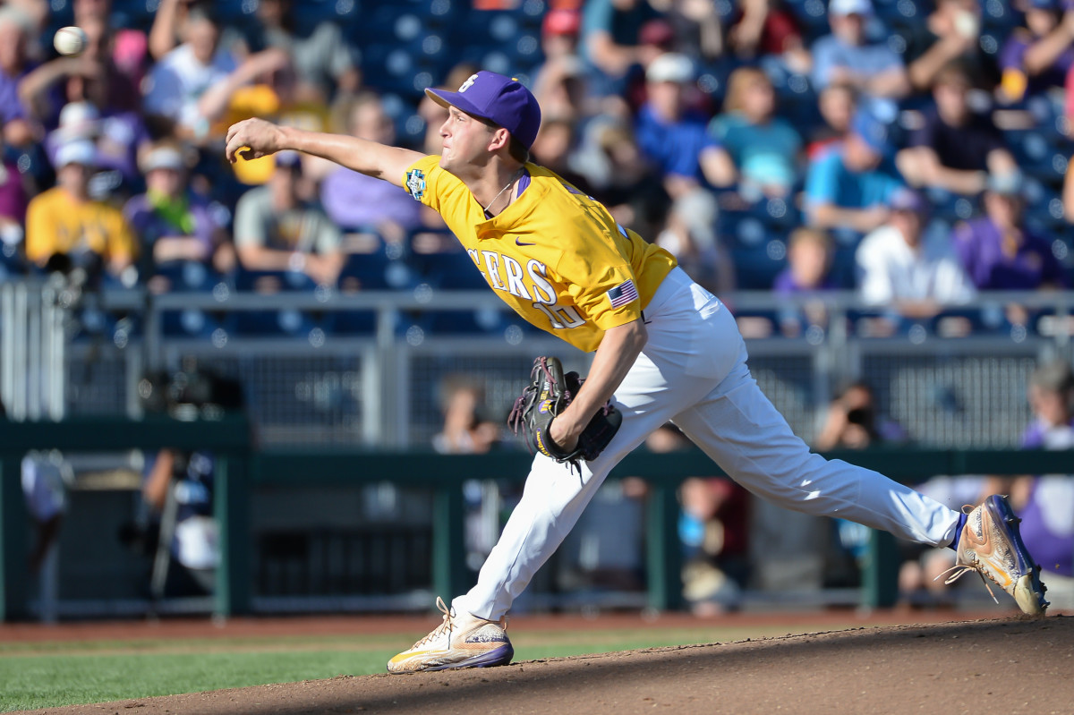 Report LSU Baseball Pitcher Eric Walker, Infielder Hal Hughes Enter