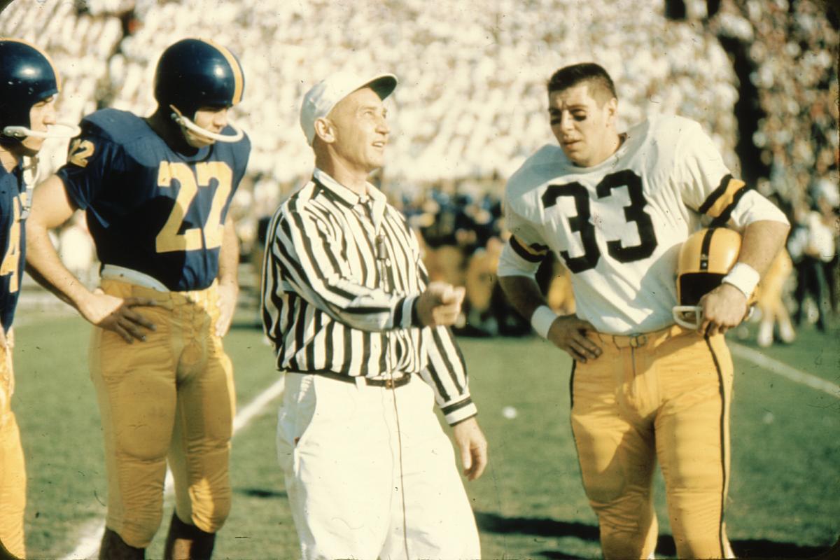 Joe Kapp (22) at the 1959 Rose Bowl