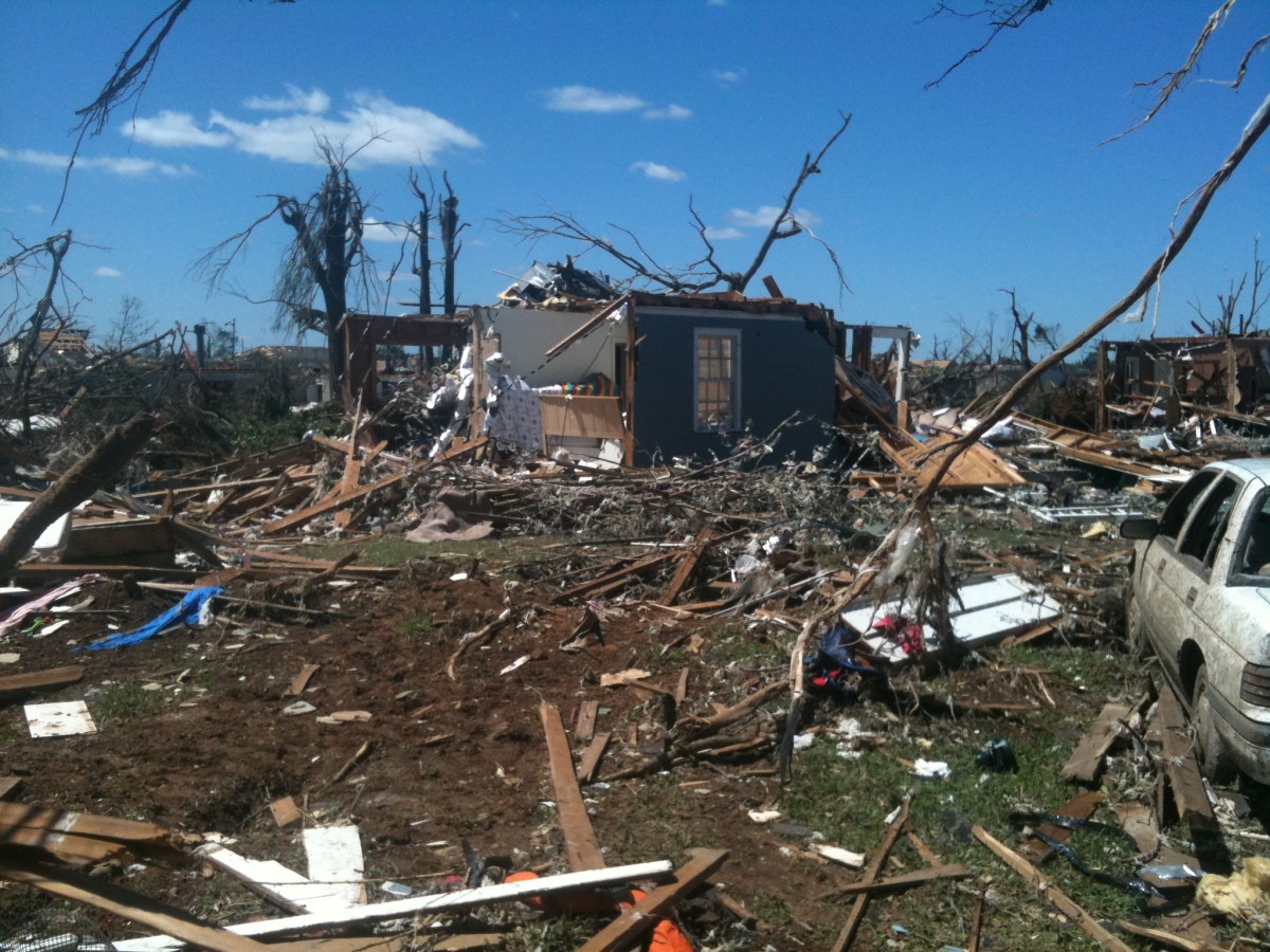 Tuscaloosa Marks Anniversary of 2011 Tornado - Sports Illustrated ...