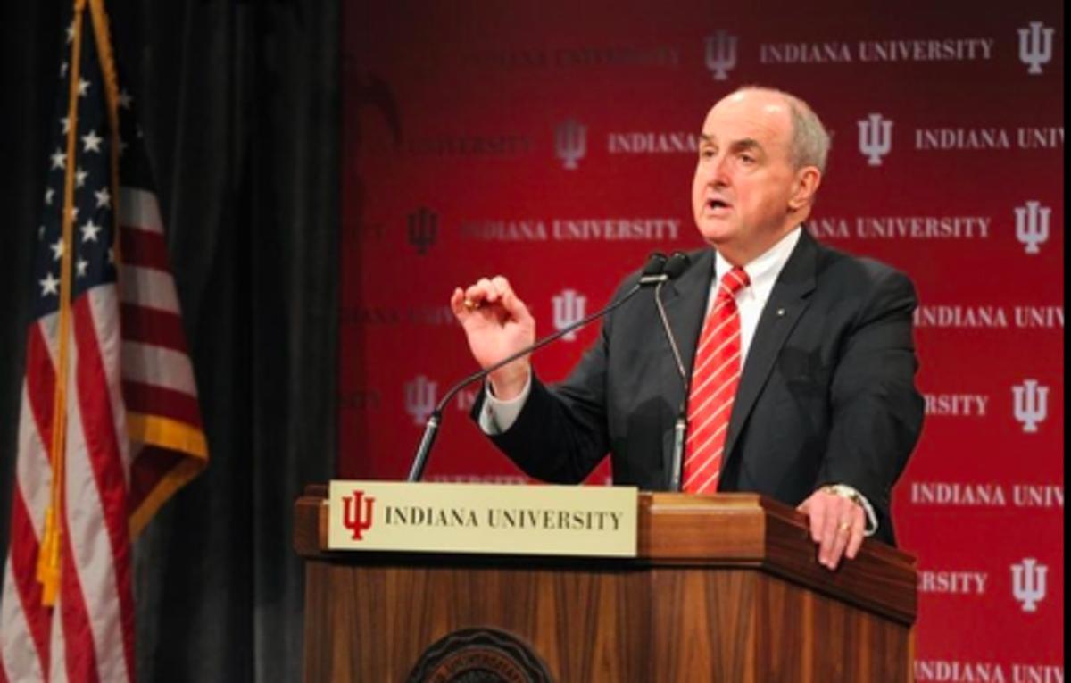 Indiana president Michael McRobbie distributed a letter Thursday with five scenarios for what might happen this fall with students in Bloomington, and the first two include having students back on campus.