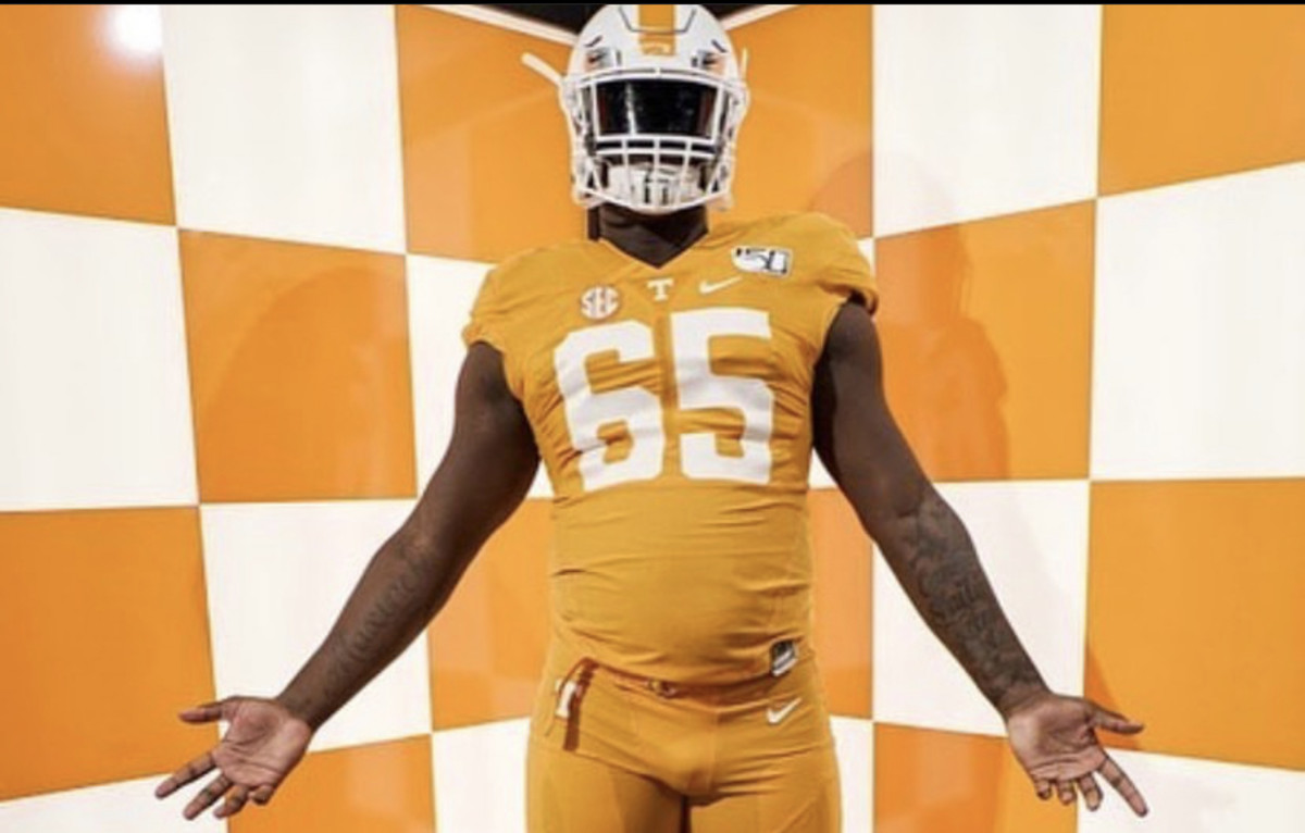 Tennessee Vols OT Darnell Wright Announces Decision NFL Draft, Orange Bowl  - Sports Illustrated Tennessee Volunteers News, Analysis and More