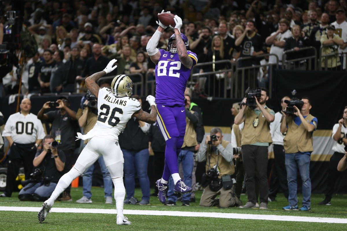 Justin Jefferson moves on from contract talks, sets more records in  Vikings' opener - Sports Illustrated Minnesota Vikings News, Analysis and  More