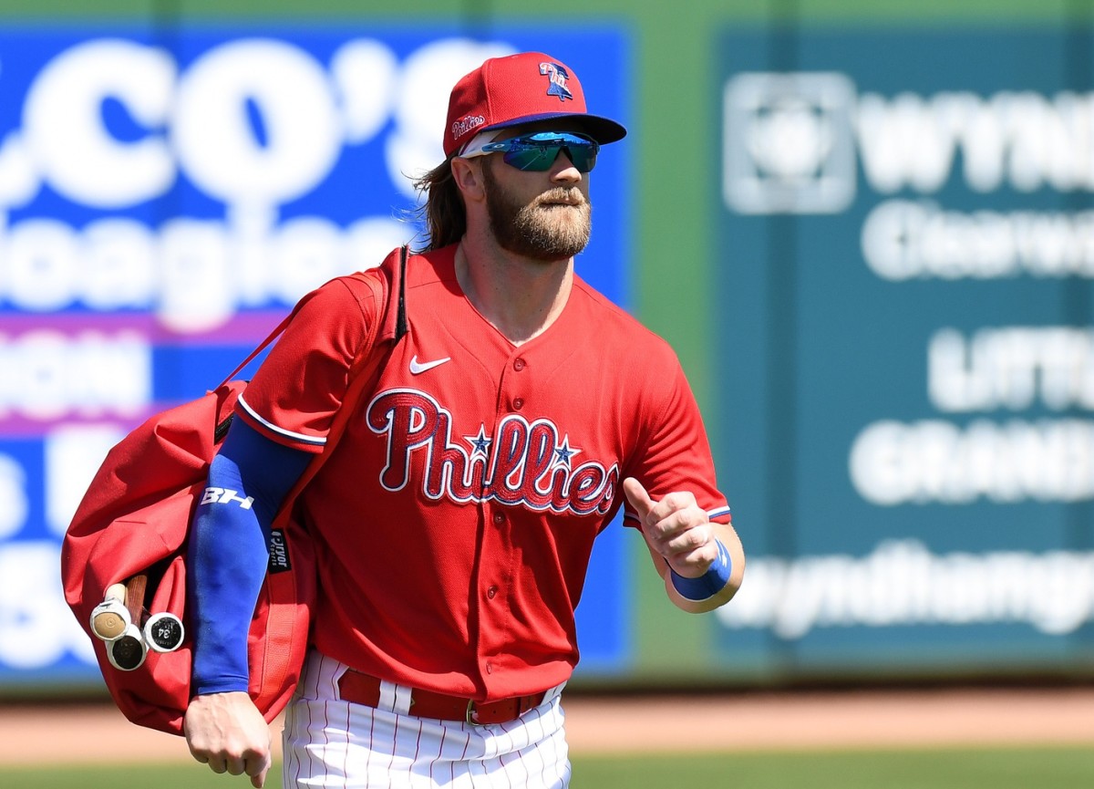 WATCH: Phillies' Bryce Harper pulls off trick play against Nationals 