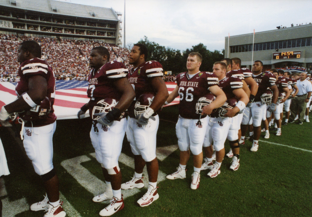 Remembering 9/11: 'This wasn't the time to play football'