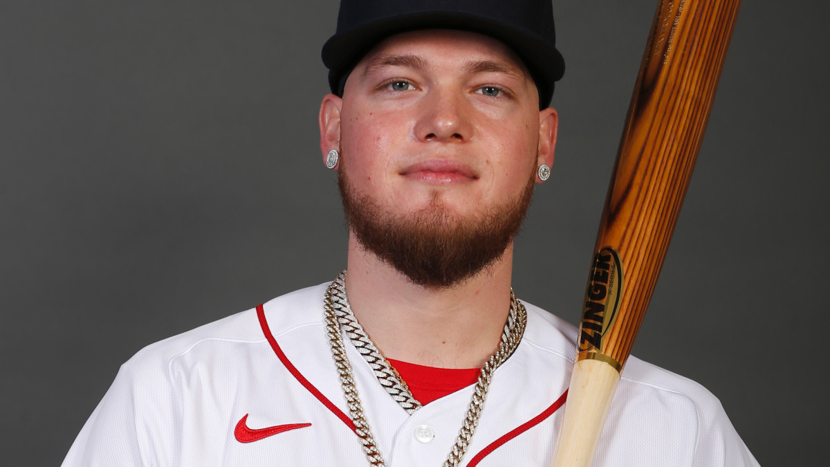 Alex Verdugo thrives in the spotlight, but his best work is done in  solitude - The Athletic