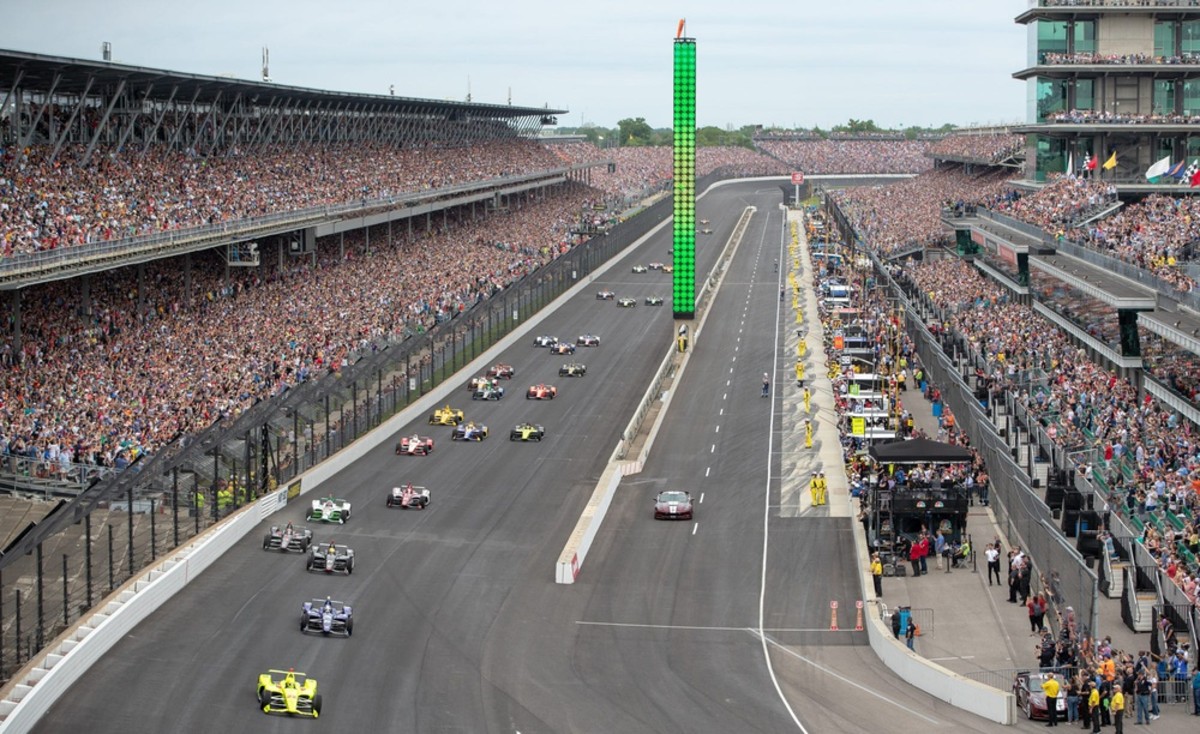 Thirty-three cars take the green flag to start the 2019 Indianapolis 500 at Indianapolis Motor Speedway.