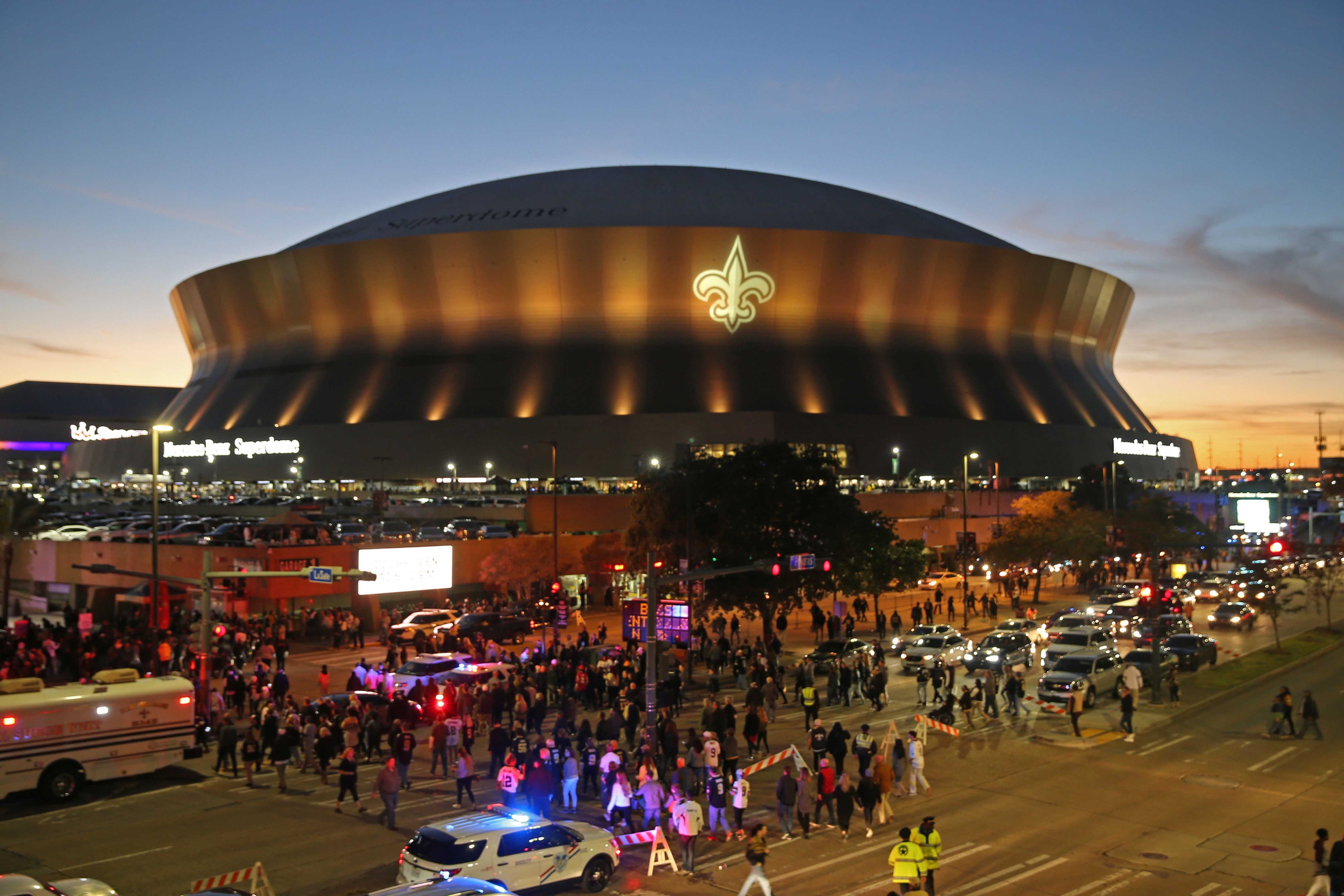 New Orleans Saints - The Saints and the Mercedes-Benz Superdome are  unveiling a newly renovated specialty cocktail tavern themed space in honor  of the team's late owner Tom Benson. The project was