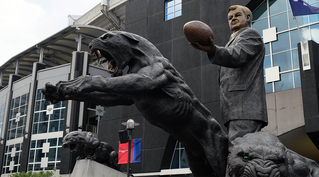 Panthers unveil statue of owner Jerry Richardson