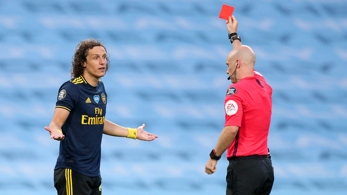 David Luiz: Arsenal defender has awful game vs Man City ...