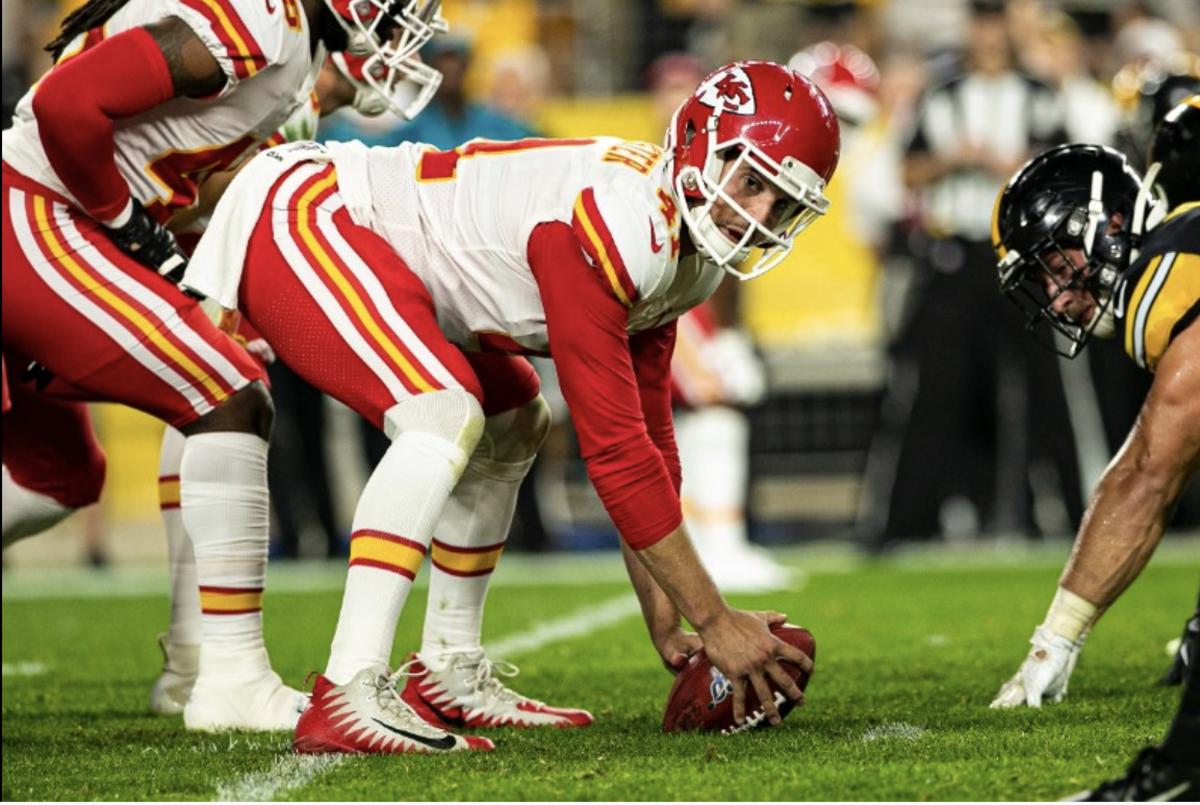 James Winchester lines up for a snap against Pittsburgh.