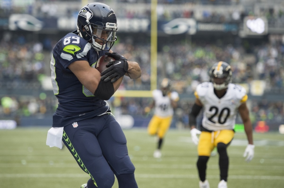 Seattle Seahawks WATCH: Drew Lock Finds Jake Bobo for TD vs. Green Bay  Packers - Sports Illustrated Seattle Seahawks News, Analysis and More