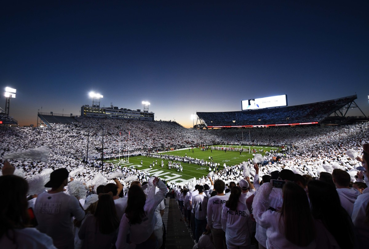 Inside Penn State indoor football workouts - Sports Illustrated Penn ...