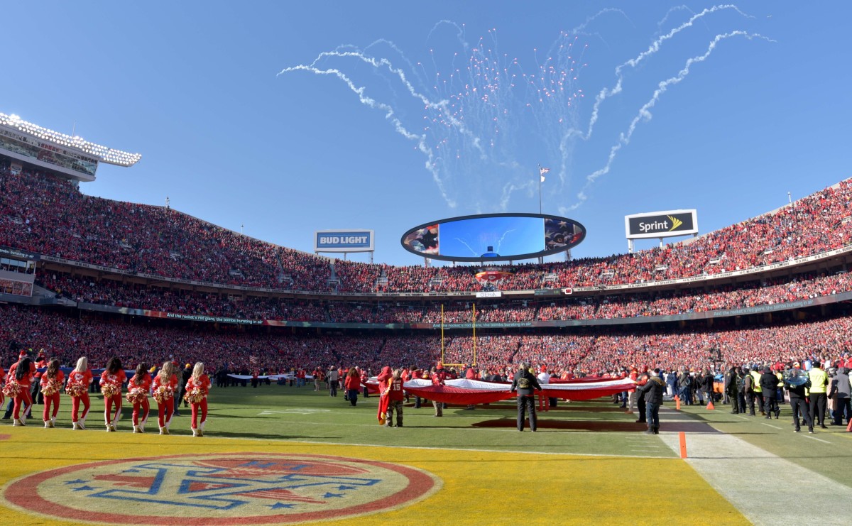 arrowhead stadium team store