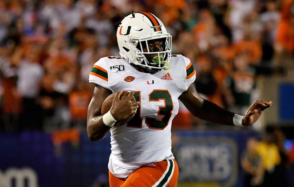 RB DeeJay Dallas praised for versatility