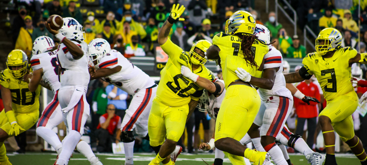 Oregon Returns Wealth of Experience Along Defensive Line in 2022