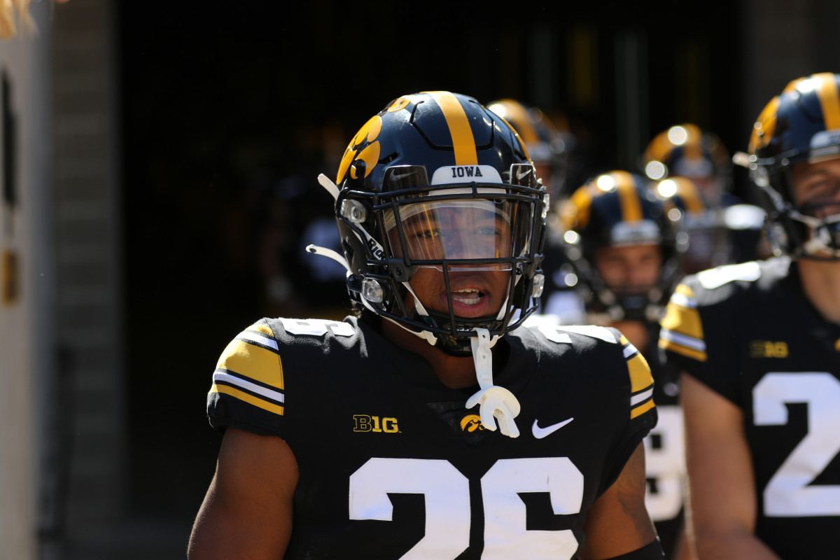 Iowa Football: Kaevon Merriweather allowed lowest 2022 passer rating