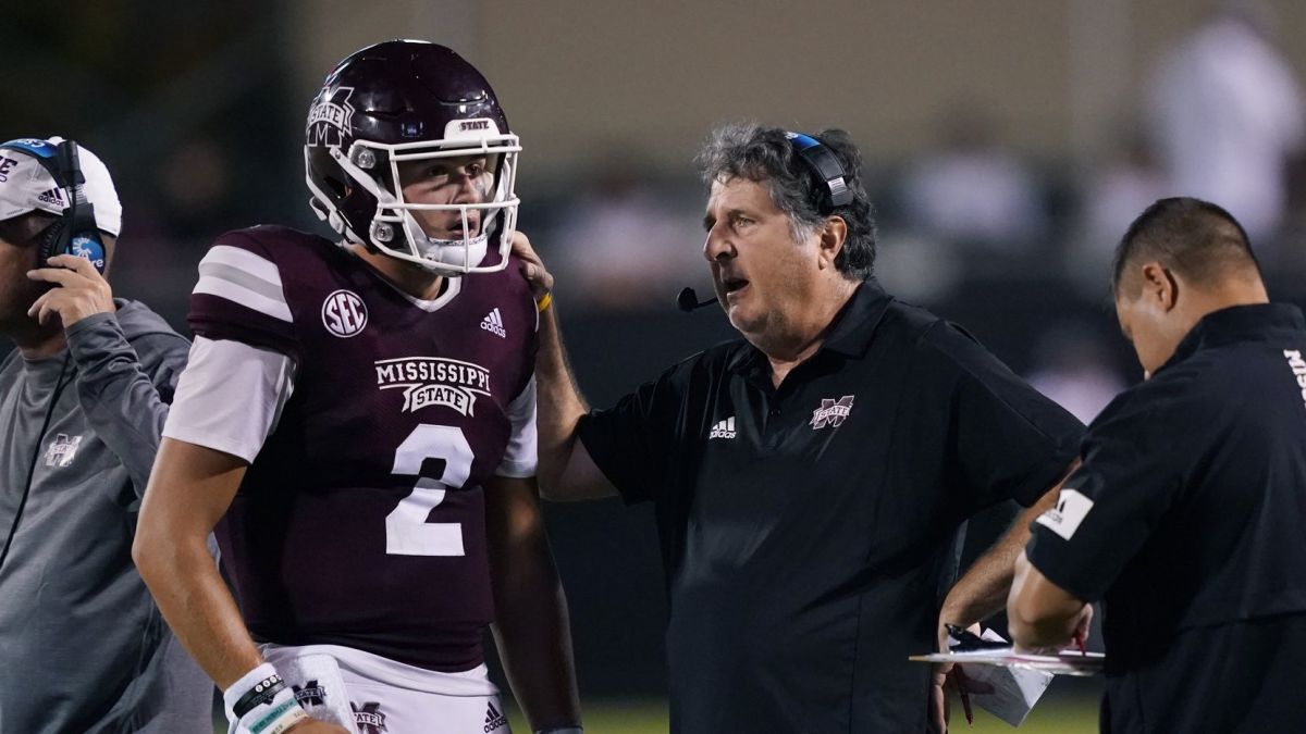 Texas A&M Defense Solved By Mike Leach's 'Air Raid' - Sports ...