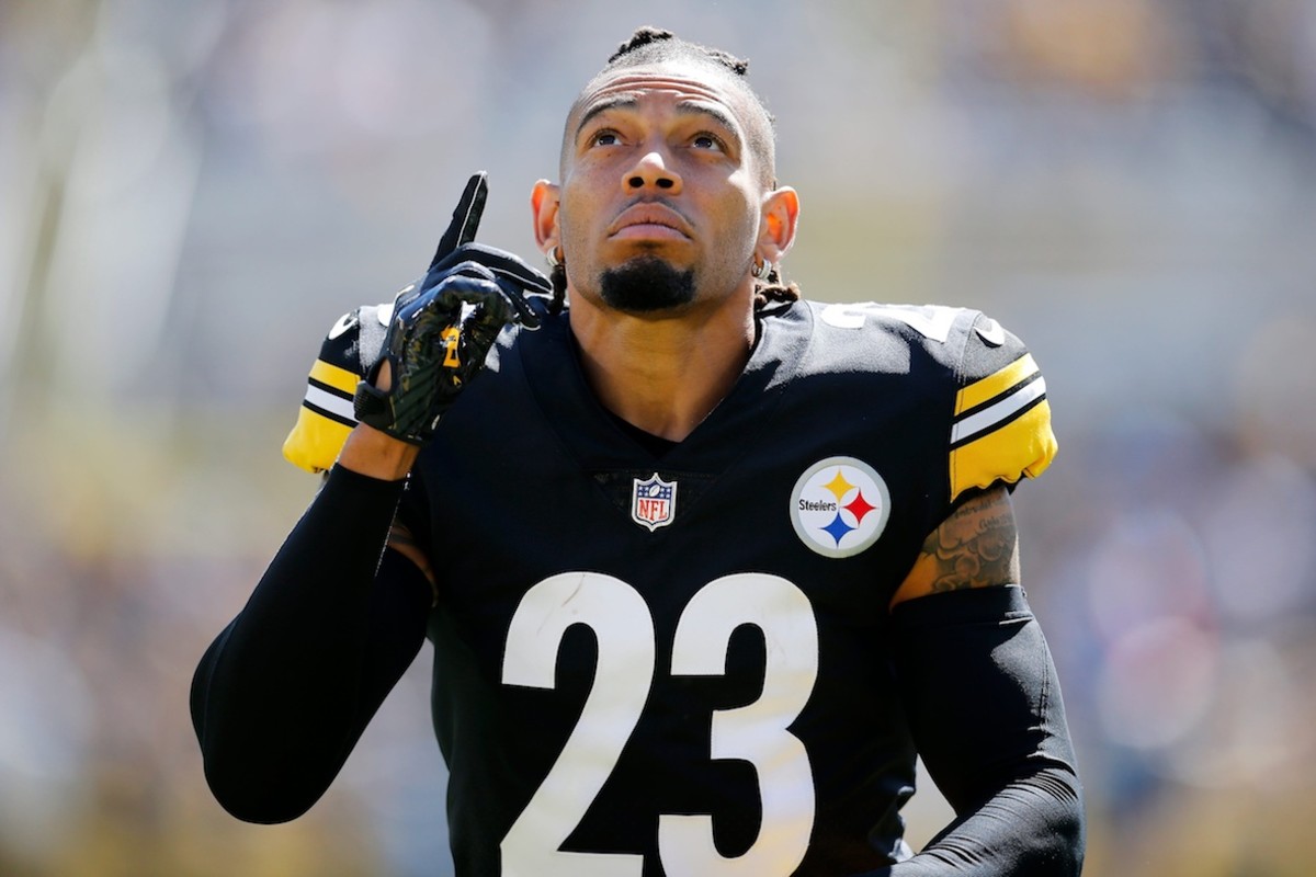 Pittsburgh Steelers cornerback Joe Haden (23) warms up before an NFL  football game against the Cleveland Browns, Sunday, Oct. 18, 2020, in  Pittsburgh. (AP Photo/Justin Berl Stock Photo - Alamy