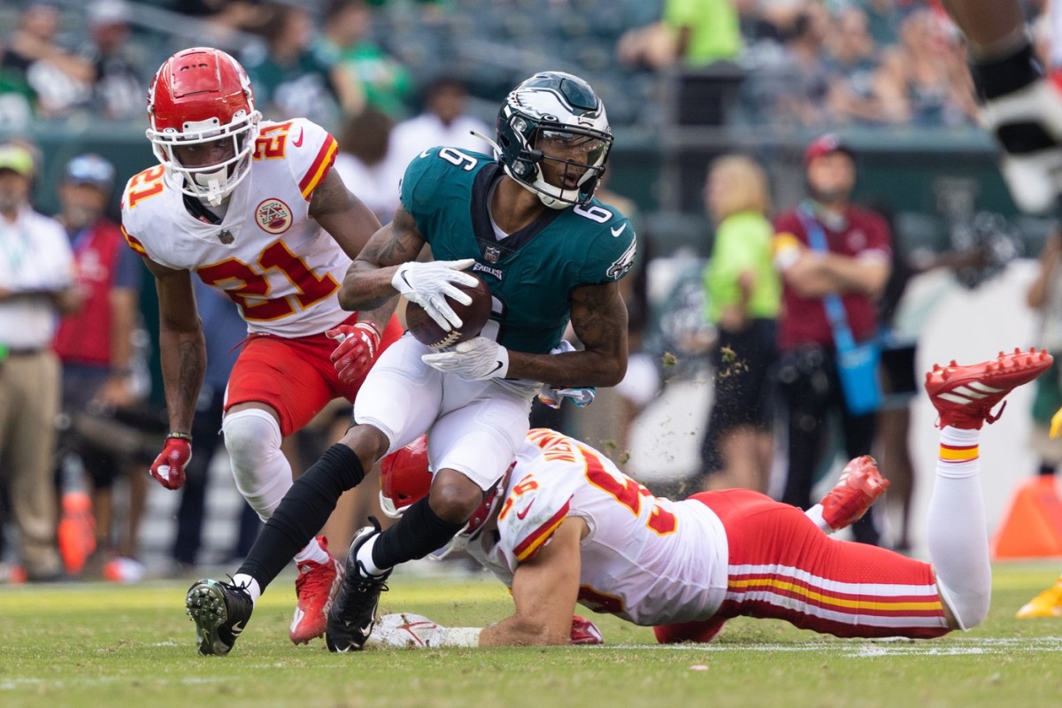 Philadelphia Eagles vs. Commanders 10 Observations: Sack Masters, DeVonta's  Big Plays, & A.J. Brown - Sports Illustrated Philadelphia Eagles News,  Analysis and More