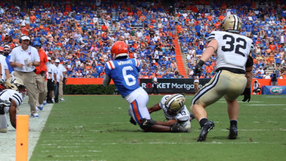 Gators Pitch Shutout During First Half Vs Commodores Up 21 0 Sports Illustrated Florida 6376