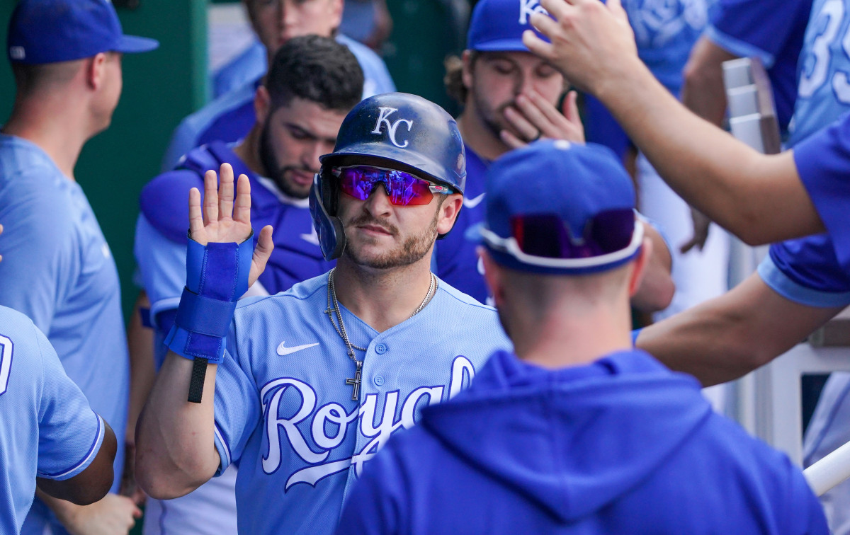 Kyle Isbel's go-ahead bunt lifts Royals over Astros 10-8 for fourth  straight win - The San Diego Union-Tribune